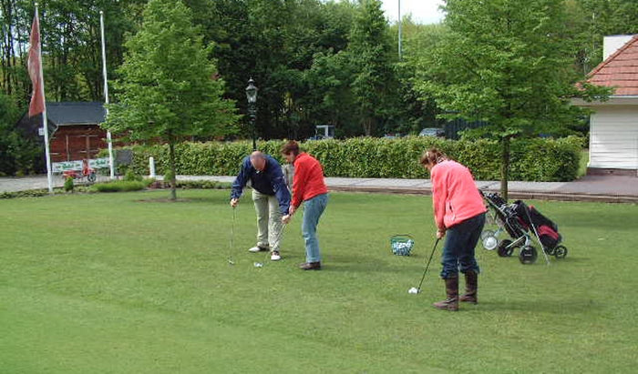Roderick van Batenburg tijdens de GVB-cursus bij Dutch Golf Hattem